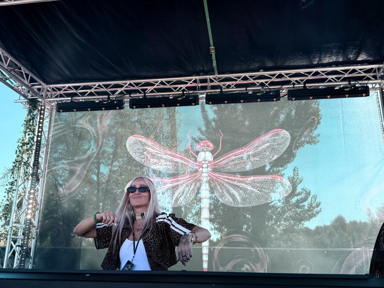 IZZI – Live- und Backstage-Moment 10