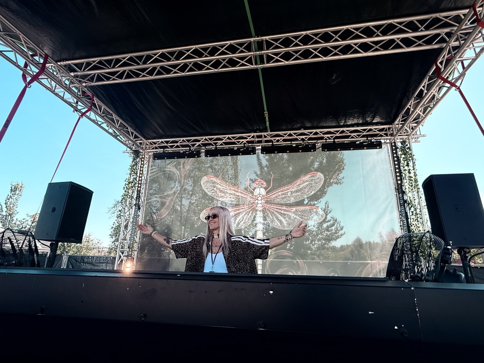 IZZI – Live- und Backstage-Moment 11